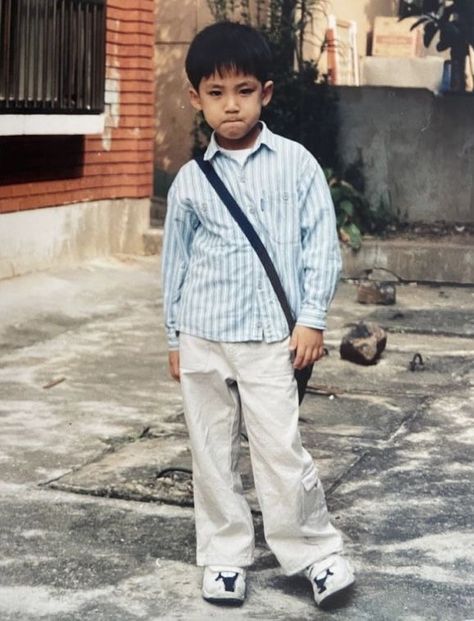 Mingyu Baby Pics, Kim Min Gyu, Seventeen Going Seventeen, Seventeen Debut, Seventeen Album, Seventeen Wallpapers, Childhood Photos, Mingyu Seventeen, Kim Min