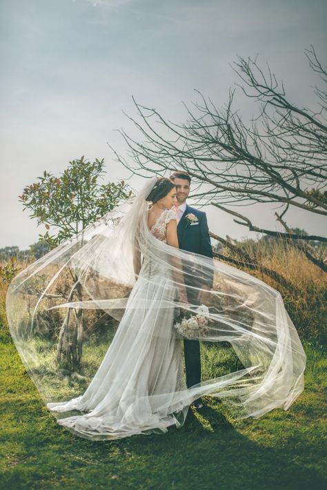 A Glam & Girly Ivory, Pink & Blush Real Wedding With a Hint of Gold: Amelia & Josh Romantic Wedding Photos Poses, Ivory Bridal Veil, Tulle Wedding Veil, Romantic Wedding Photos, Wedding Photos Poses, Foto Poses, Wedding Photography Poses, Popular Wedding, Tulle Wedding