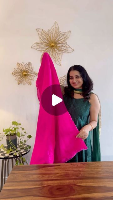 Nupur Rahar on Instagram: "DIY Bangle Box 
.
.
.
.
#banglebox #easydiy #teejdiy #diybanglebox #diydecor #nupurrahar #explorepage #trending #festivediy #festiveseason #trashtotreasure #festivevibes #diwali2024 #karvachauth2024 #bangleorganisers 
( bangle box , trash to treasure , budget diy , festive diy , festive season , teej , haryali teej , bangle organisers , gift box , gift bag, bangles , savan , decoration , decoration ideas)" Teej Festival Decoration Ideas, Haryali Teej, Diy Diwali Gifts, Bangle Box, Diwali Diy, Festival Diy, Diwali Gifts, Instagram Diy, Trash To Treasure