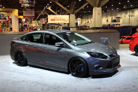 Ford Focus Sedan Custom, Ford Focus Sedan, 2012 Ford Focus, Ford Focus 3, Focus 3, Ford Classic Cars, Car Mods, American Muscle, Racing Cars