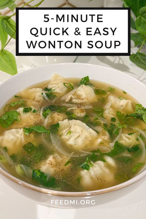 Bibigo chicken and cilantro wonton soup recipe Cilantro Wonton Soup, Chicken Cilantro Wontons, Wonton Soup Broth, Soup Asian, Boil Chicken, Chinese Soups, Chicken Cilantro, Wonton Soup Recipe, Asian Soup Recipes