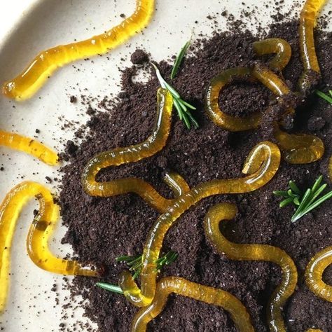 Halloween jelly worms recipe | delicious. magazine Jelly Worms, Splatter Cake, Halloween Jelly, Mini Meringues, How To Make Jelly, Jelly Recipe, Pumpkin Scones, Crushed Oreos, Delicious Magazine