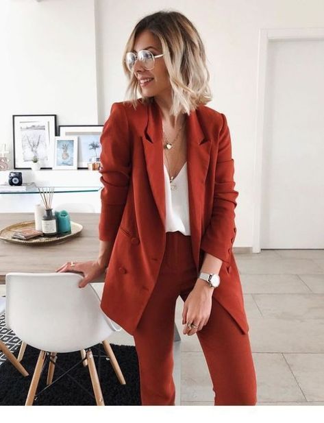 20 Favorite Fall Work Outfit Ideas - Society19 Spring Outfit Women, Fashionable Work Outfits, Look Working Girl, Ținute Business Casual, Simple Work Outfits, Work Outfit Office, Blazer Outfit, Summer Work Outfits, Classy Fashion