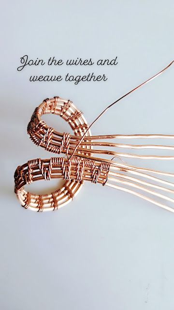 Wire Wrap Round Bead, Wire Weaving Patterns Free, Wire Weaving Tutorial Free, Copper Wire Crafts Diy, Wirewrap Tutorial, Wire Weaving Patterns, Wire Sculpting, Jewelry Tutorials Free, Wire Wrap Tutorial