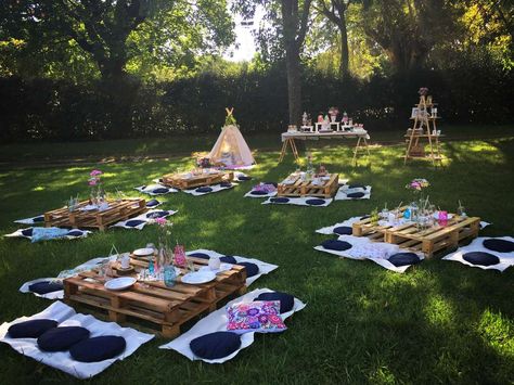 Boho Chic Birthday Party | CatchMyParty.com One Year Garden Birthday Party, One Year Old Garden Party 1st Birthdays, Boho Chic Birthday Party, Camping Theme Birthday Party, Boho Chic Party, Camping Theme Birthday, Chic Birthday Party, Picnic Birthday Party, Backyard Birthday