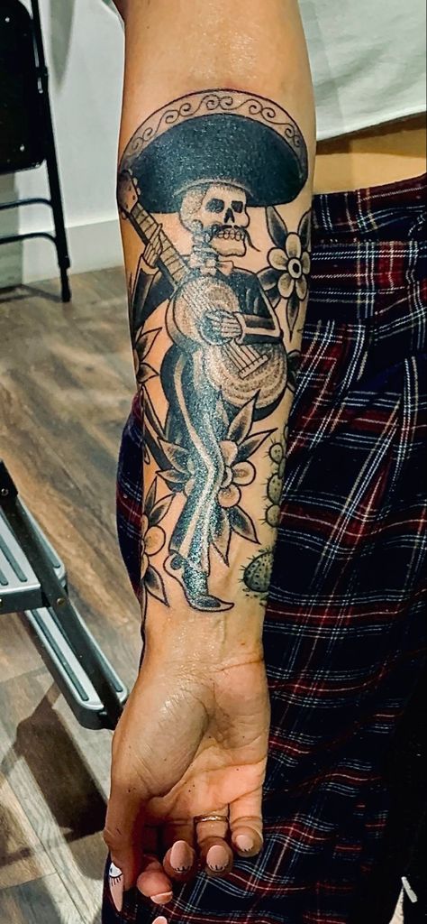 #mariachi #mexican #chicana #diadelosmuertos Skeleton Mariachi Tattoo, Mariachi Tattoo, Mariachi Skeleton, Boxing Gloves Tattoo, Mexico Tattoo, Mexican Tattoo, Guitar Tattoo, Old School Tattoo Designs, Skeleton Art