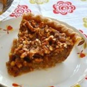 Nut less pecan pie Mock Pecan Pie, Pretzel Pie, Sundae Recipes, Nut Free Recipes, Pecan Pie Recipe, Pie Tart, New Cake, No Bake Pies, Quick Desserts