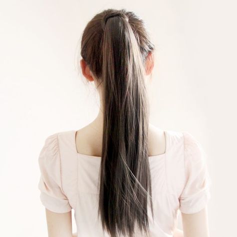 Pulling the Ponytails of Korean, Japanese, and Chinese Girls - chinaSMACK Japanese Ponytail, Blonde Ponytail, Cute Ponytails, Kanekalon Hairstyles, Romantic Hairstyles, Korean Japanese, Ponytail Hair Extensions, Synthetic Hair Extensions, Blonde Wig