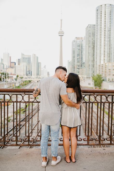 downtown engagement photoshoot in Toronto Toronto Portrait Photography, Downtown Toronto Photoshoot, Toronto Couple Photoshoot, Toronto Photoshoot Locations, Engagement Photos Toronto, Toronto Photoshoot, Toronto Engagement Photos, Travel Toronto, Downtown Winter