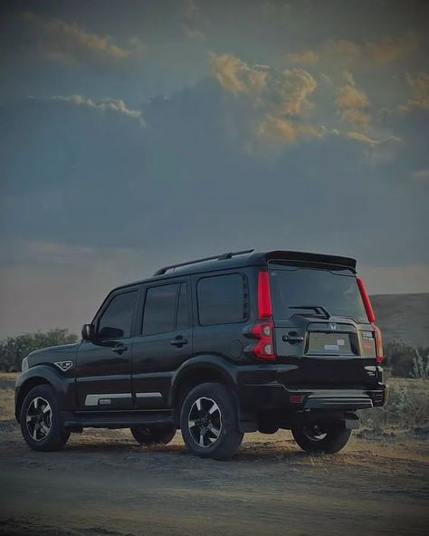 Scorpio Car Wallpaper, Fortuner Toyota Wallpapers Hd Black, Scorpio Car, Jeep Images, Black Scorpio, Scorpio Women, Jeep Photos, Wallpaper Photo Gallery, Hanuman Photos