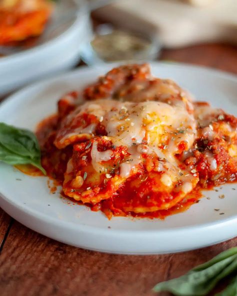 Easy 4-ingredient Slow Cooker Ravioli ("Ravioli Lasagna") - Our Love Language is Food Lazy Crock Pot Lasagna, Slow Cooker Ravioli Lasagna, Slow Cooker Ravioli, Crockpot Ravioli, Fall Crockpot Recipes, Ravioli Lasagna, Crockpot Lasagna, Lasagna Ingredients, Easy Crockpot Dinners