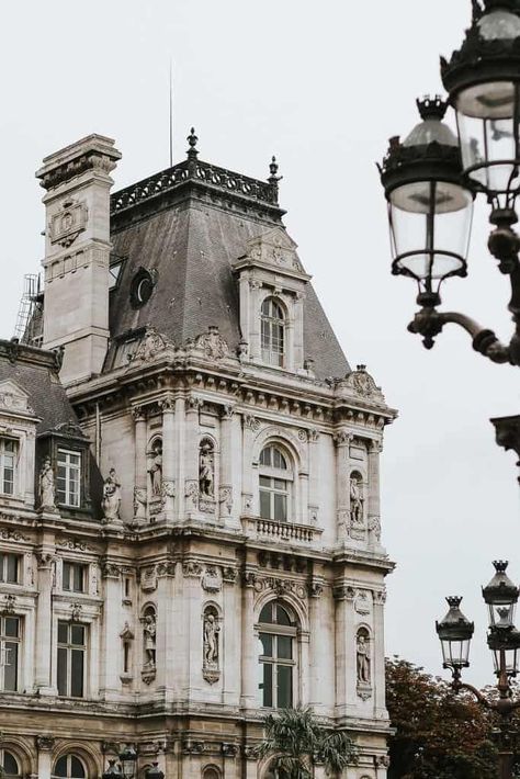 120 Beautiful Pictures of Paris that Will Fill You with Wanderlust Pictures Of Paris, Paris Buildings, Building Photography, Fotografi Kota, Vintage Architecture, Beautiful Paris, French Architecture, European Architecture, Paris Pictures