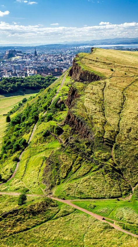 !!! 10 Reasons why ” Edinbrugh ” must be on your Bucket List !!! – Travel Top 10 Arthur’s Seat, Arthur's Seat, Arthurs Seat, Scotland Uk, The Tourist, Adventure Explore, England And Scotland, Edinburgh Scotland, Scotland Travel