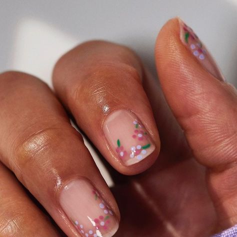 Sally Hansen on Instagram: "Wave hello to sunnier days of spring with a sweet (and simple!) floral nail design 💐  Good.Kind.Pure shades: Thyme Off Irisistable Rose to the Occasion" Floral Nail Design, Floral Nail Designs, Subtle Nails, Floral Nail, Sweet Floral, Sally Hansen, Floral Nails, Thyme, Nail Design