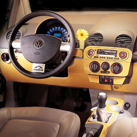 Volkswagen Beetle Accessories, Beetle Interior, Beetle Custom, Vw Accessories, Decorate Your Car, Vw New Beetle, Volkswagen New Beetle, Car Deco, Volkswagen Bug