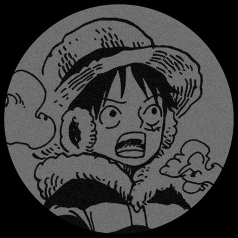 Luffy Profile Pic, One Piece Pfp Manga, Luffy Pfp Manga, One Piece Luffy Icon, One Piece Black And White, Luffy Pfp, Law Icon, Photo Manga, Black And White One Piece