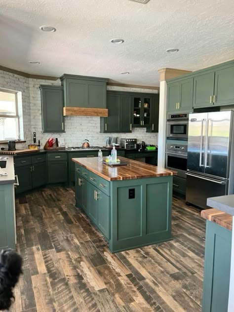 Western Kitchen Cabinets, Kitchen Cabinet Color, Small Kitchen Cabinets, Western Kitchen, Small Kitchen Layouts, Green Kitchen Cabinets, Kitchen Cabinet Styles, Remodeling Mobile Homes, Cabinet Color