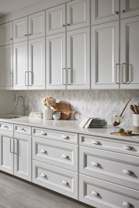 Cabinet Hardware Placement, Kitchen Cabinets Knobs And Pulls, Kitchen Knobs And Pulls, Upper Kitchen Cabinets, Shaker Style Cabinets, Kitchen Drawer Pulls, Kitchen Knobs, Kitchen Cabinet Pulls, Kitchen Cabinet Hardware