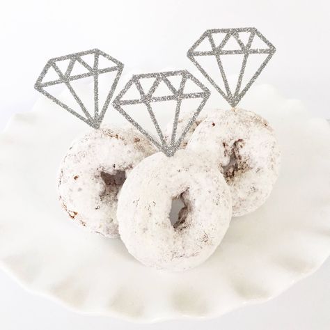 Diamond Ring Toppers for Mini Donuts / Diamond Cupcake Toppers / Diamond Donut Toppers / Engagement Party / Bridal Shower / She Said Yes / Bride To Be Engagement Party Recipes, Engagement Party Decorations Diy, Ring Cupcake Topper, Engagement Party Diy, Engagement Party Ideas, Bridal Shower Cupcakes, Engagement Party Favors, Diamond Party, Fall Bridal Shower