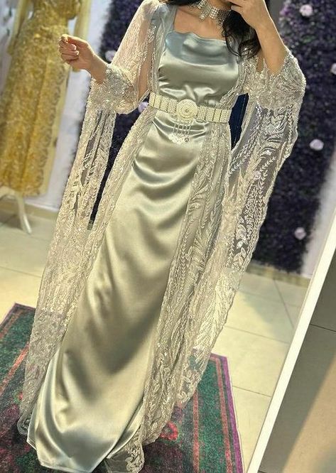 Kurdish Clothes Women, Jli Kurdi Fashion, Kurdistan Dress, Kurdish Dress Traditional, Kurdish Traditional Clothes, Jly Kurdi, Kurdish Style, Cute Yellow Dresses, Jalabia Styles