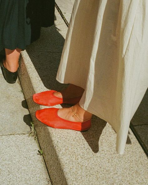 It’s all in the details 🪄 - - - - - #cphfw #hairinspo #hairaccessories #outfitoftheday #wiwt #style #ootd #styleinspiration #outfitinspo #pinterestinspired #igstyle #ootdfashion #hairbows - mesh ballet flats, hair bows, accessories, red accessories Bows Accessories, Red Ballet Flats, Mesh Flats, Flats Outfit, Red Accessories, Shoe Inspo, Red Shoes, Ootd Fashion, The Details