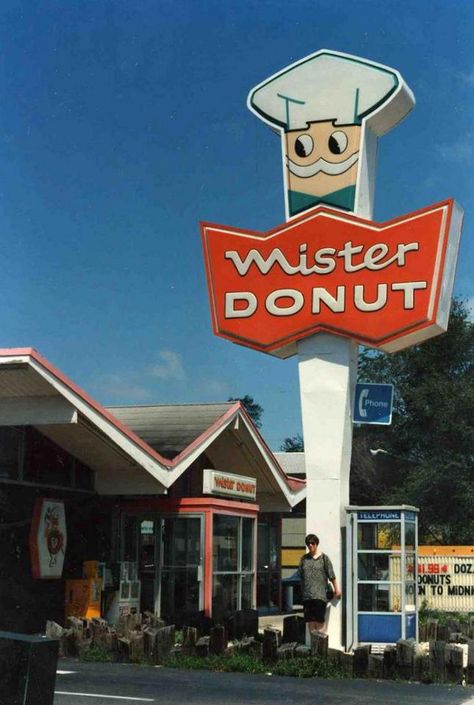 mr. donut -loved going to Mr Donut in key west when I was little. Mr Donut, Mister Donuts, Ghost Signs, Vintage Neon Signs, Vintage Restaurant, Retro Sign, Old Signs, Roadside Attractions, Old Florida