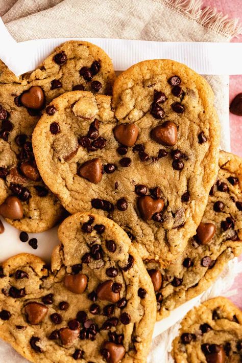 Heart Shaped Chocolate Chip Cookies - Flouring Kitchen Heart Shaped Chocolate Chip Cookies, Shaped Chocolate Chip Cookies, Cookies Heart, Coconut Pound Cakes, Heart Shaped Chocolate, Soft Chocolate Chip Cookies, Chocolate Cookie Recipes, Buttery Cookies, Cookie Flavors