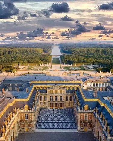 French Chateau Mansion, Magical Pictures, Chateau Versailles, Versailles France, Paris Luxury, Palace Of Versailles, Chateau France, Visit Paris, Travel Tours