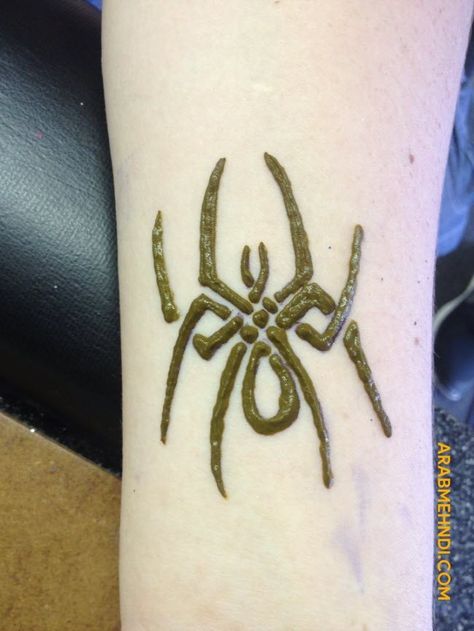 50 Spider Mehndi Design (Henna Design) - July 2019 Spider Man Mehendi, Spider Henna Tattoo, Mens Henna Designs, Masculine Henna For Men, Easy Hannah Designs, Masculine Henna Designs, Spiderman Henna, Masculine Henna, Spider Henna