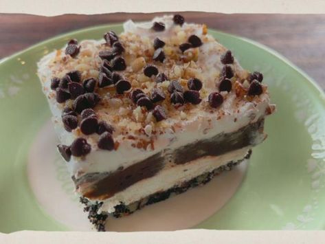 Pioneer Woman Dessert Recipes, Bakeless Desserts, Dessert Potluck, Roasted Parmesan Potatoes, Pioneer Woman Desserts, Potluck Recipes Dessert, Potluck Dessert, Butter Mushrooms, Icebox Cakes