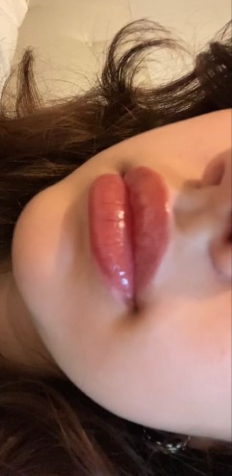 Round Lips Aesthetic, Soft Lips Aesthetic, Lips Aesthetic Pink, Big Lips Girl, Big Lips Aesthetic, Round Lips, Pink Lip Aesthetic, Lip Aesthetic, Lips Aesthetic