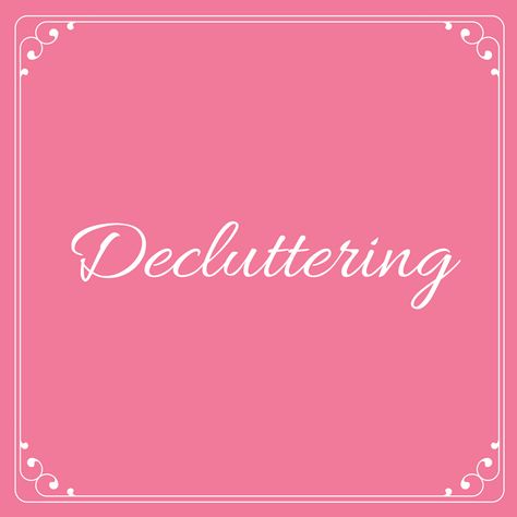 Decluttering board cover Declutter Pictures, Organize Declutter, Organizing Your Home, Simple Living, Staying Organized, How To Stay Motivated, Declutter, Lifestyle Blog, Lifestyle