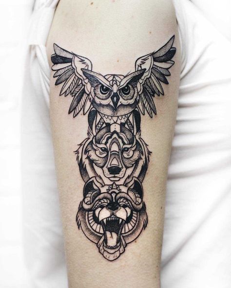 Animal spirit totem tattoo by Sasha Kiseleva inked on the right arm Totem Pole Tattoo, Pole Tattoo, Spirit Animal Tattoo, Tattoo Perna, Totem Tattoo, Serpent Tattoo, Native Tattoos, Tattoo Prices, Animal Spirit