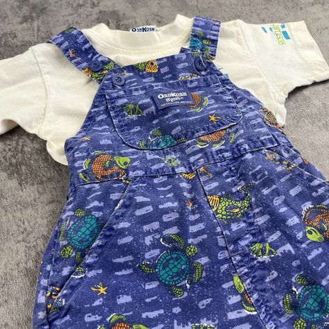 ⚡️ S O L D @ B I N ⚡️ Vtg Ocean themed print OshKosh shortalls set 🐠 Size 2/3t best fit Made in USA EVC #kidsvintage #vintageforkids #vintagestyle #oshkosh #oshkoshoveralls #oshkoshforsale #oshkoshbgosh Oshkosh Overalls, D B, Vintage Children, Made In Usa, Size 2, Vintage Fashion, Quick Saves