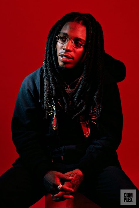 Jacquees Singer Wallpaper Aesthetic, Jaquees Aesthetic Wallpaper, Boy Plaits Hairstyles, Jacquees Singer Wallpaper, Jacquees Singer, Jacques Rapper, Singer Wallpaper, Rap Culture, Big Speakers