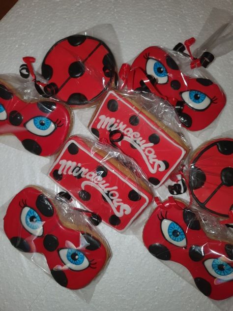 Miraculous Ladybug Rice Krispies, Miraculous Ladybug Cupcakes, Miraculous Ladybug Cookies, Miraculous Cookies, Miraculous Ladybug Party Decorations, Miraculous Ladybug Cake, Ladybug Birthday Theme, Miraculous Birthday, Ladybug Party Decorations