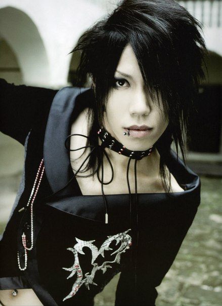 The gazette Aoi Aoi The Gazette, 2000s Clothing, Kei Visual, 2000s Clothes, Dir En Grey, The Gazette, Actrices Hollywood, Punk Rave, Best Rock