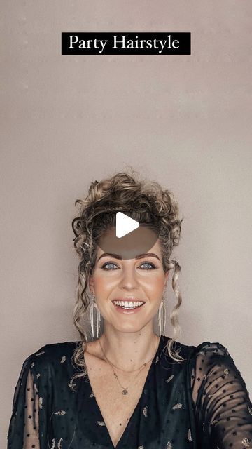 Curly Updo How To, Long Curly Hair Updo, Curly Hair Party Hairstyles, Curly Hair Up Styles, Cute Curly Hairstyles Updo, Curly Hair Updo Easy, Curly Updo Tutorial, Curly Hair Updo Easy Natural Curls, Wavy Hair Updo