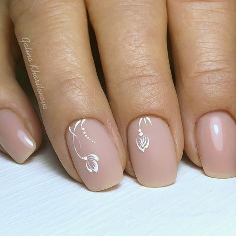 Minimal Nails, Bride Nails, Neutral Nails, Bridal Nails, Floral Nails, Chic Nails, Short Acrylic Nails, Nail Manicure, Trendy Nails