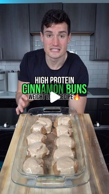 Johnny Hadac on Instagram: "Cinnamon buns✅ Enjoy this recipe⬇️ ▪️2 cups power flour ▪️2 cups non fat plain greek yogurt ▪️2 tablespoon cinnamon ▪️1 container whipped cream cheese ▪️1 scoop MD salted caramel whey protein Icing; ▪️1/2 cup whipped cream cheese ▪️1 scoop MD salted caramel whey protein ▪️1 tablespoon cinnamon ▪️1 tablespoon almond milk ▪️2 tablespoons zero cal confectioners sugar ▪️bake at 350 for 40 minutes ▪️1 roll is 282 calories with 26 g of protein and 16 g of carbs ▪️this recipe makes 10 servings Total Weight Loss 2.0 has a LAUNCHED💪 Over 200 updated recipes, new tip sheets, and everything you need to maximize 2024!!🔥 #weightloss #mealprep #simplerecipe#simplerecipe #breakfast #diet #food #nutrition #easyrecipe #fatloss #lowcalorie #lowcal #health #mu Protein Icing, Protein Cinnamon Rolls, Breakfast Diet, High Protein Cookies, Alfredo Lasagna, Ww Desserts, Whipped Cream Cheese, High Protein Breakfast, Protein Cookies