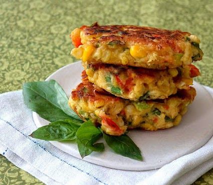 Thailand Recipes, Sweet Corn Fritters, Easy Thai Recipes, Healthy Corn, Cheescake Recipe, Corn Fritter Recipes, Veggie Fritters, Crispy Corn, Spicy Corn