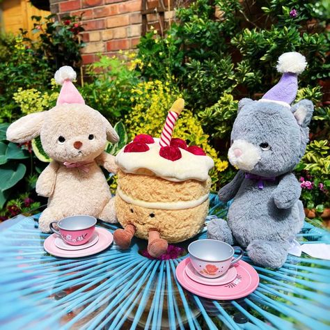 Tea Party anyone? Jollipop Puppy & Cat asked Amuseable birthday Cake to join their celebration but it might not be a friendly invitation 😳 

Jollipop Cat Snuggly soft in grey fur with a cream nose, this pretty kitty has a dainty lavender party hat with a fluffy cream pompom and matching silky ribbon.

Jollipop Puppy  has floppy ears and a tubby tum in soft light beige fur.

Decked out in a pale pink hat with matching ribbon and a cream pompom, this pretty pup is here to celebrate! Lavender Party, Jellycat Toys, Garden Tea Party, Grey Fur, Pretty Kitty, Cat Garden, Tea Party Garden, Floppy Ears, Pink Hat