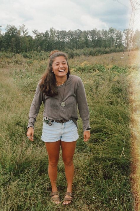 Vermont Summer Outfits, Outdoor Girl Aesthetic, Camping Fits, Vermont Summer, Summer Camp Outfits, Outdoorsy Outfits, Birkenstock With Socks, Future Aesthetic, Granola Girl Aesthetic