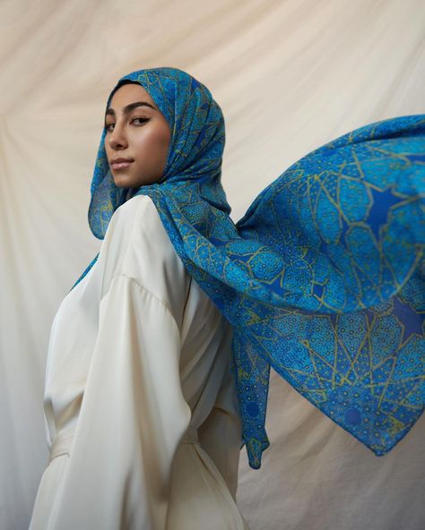 V E L A™ (@velascarves) • Instagram photos and videos Keffiyeh Hijab, Blue Hijab, Islamic Patterns, Muslim Fashion Hijab Outfits, Instant Hijab, Muslim Fashion Hijab, Textile Pattern Design, Emergency Food, Hazrat Ali