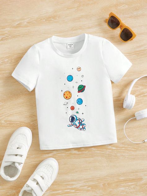 White Casual Collar Short Sleeve Knitted Fabric Figure,Graphic  Embellished Slight Stretch  Young Boys Clothing Kids T Shirt Design Boys, Boys T Shirt Design, Handpainted Suits, Kids Tshirt Designs, Family Sweatshirts, Shein Kids, T Shirt Painting, Animals Print, Kid Boy