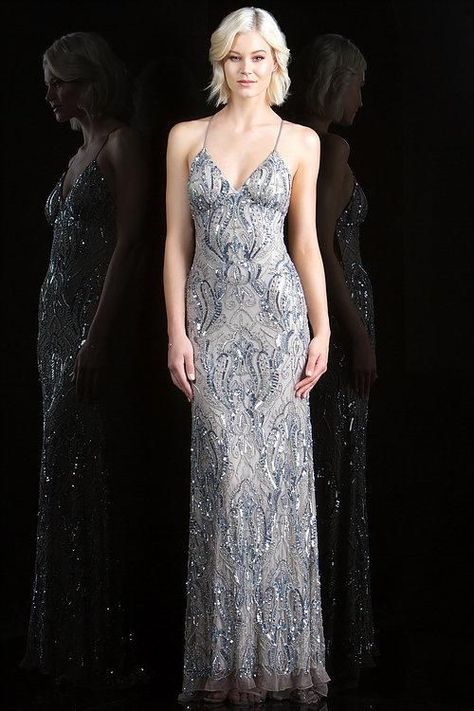 757f843a169cc678064d9530d12a1881desc39081410ri Gray Gown, Backless Evening Dress, Prom Long, Groom Dresses, Prom Dress Inspiration, Neue Outfits, Amazing Fashion, Cocktail Evening Dresses, Gala Dresses