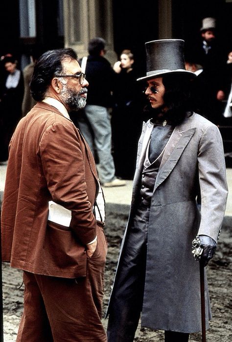 Gary Oldman's Dracula Grey outfit for Chris's grooms suit! Michaela Bercu, Dracula 1992, Dracula Costume, Men In Suits, Vampire Movies, Fritz Lang, Bram Stoker's Dracula, Francis Ford Coppola, Bram Stoker