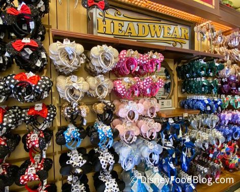 Disney World Minnie Ears, Disney World Hairstyles, Disneyland Restaurants, Mickey Mouse Pins, Pop Century, Disney World Hotels, Animal Kingdom Lodge, Disney Day, Downtown Disney