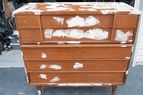 MCM Dresser Makeover using the HOMERight Sprayer Mcm Dresser Makeover, Mcm Dresser, Budget Diy Home Decor, Dresser Refinish, Using A Paint Sprayer, Diy Dresser Makeover, Mcm Furniture, Friends Christmas, Diy Dresser