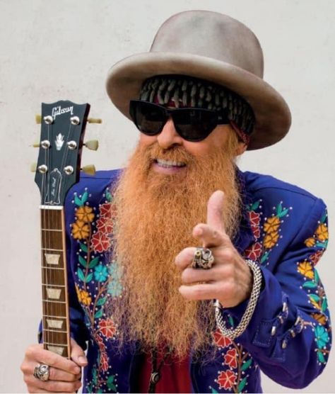 Billy F Gibbons, Michaela Conlin, Billy Gibbons, Blues Artists, Zz Top, Metal Bands, Square Sunglasses Men, Guitarist, Festival Captain Hat